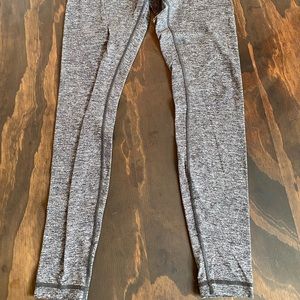 Lululemon yoga pants